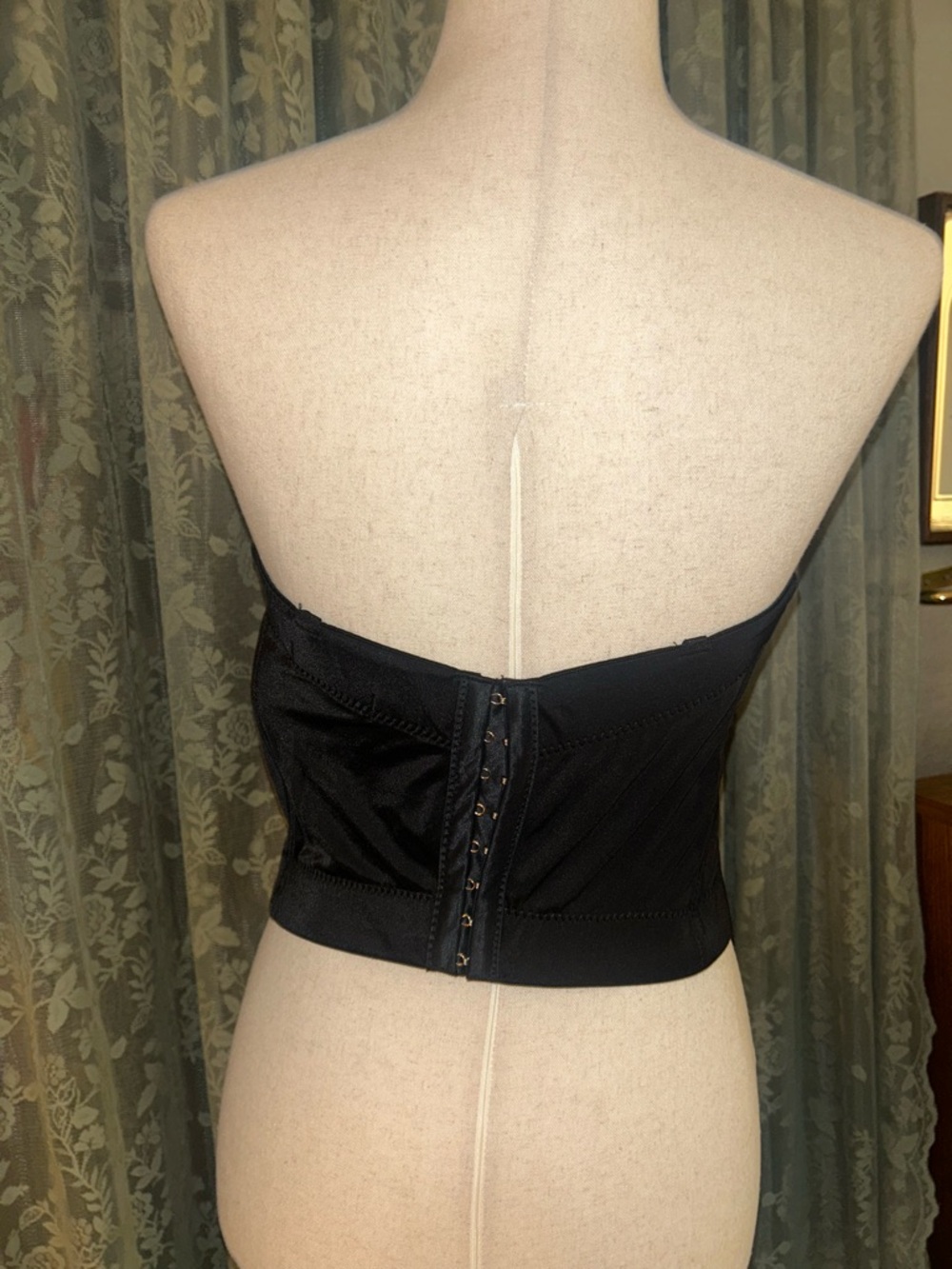 Black Beaded Strapless Bustier Camisole - Picture 2 of 4